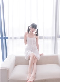 Rabbit play picture white dress double ponytail(29)